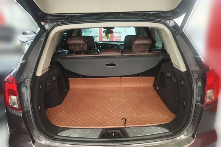 Used Buick Envision 2014 28T Four-Wheel Drive Luxury Model Trunk