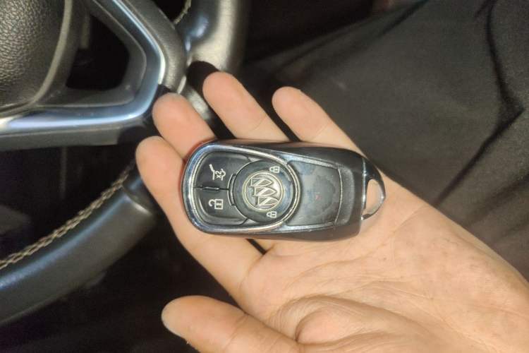 Used Buick Envision 2014 28T Four-Wheel Drive Elite Model Vehicle Key