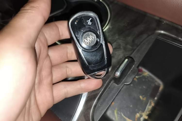Used Buick Envision 2014 28T Four-Wheel Drive Luxury Model Vehicle Key