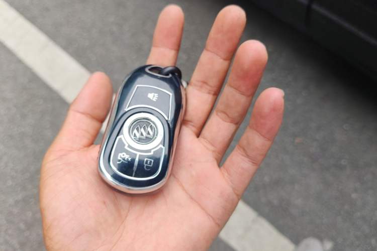 Used Buick Envision 2014 28T Four-Wheel Drive Elite Model Vehicle Key