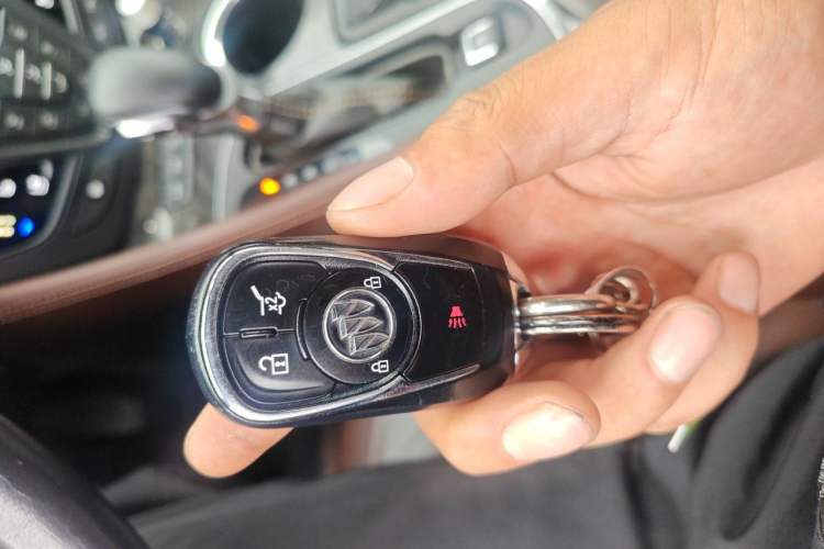 Used Buick Envision 2014 28T All-Wheel-Drive Versatile Sports Flagship Edition Vehicle Key
