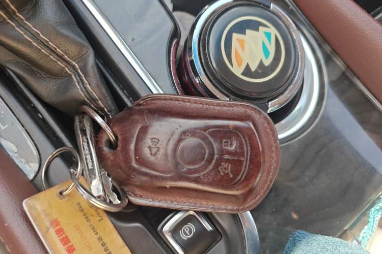 Used Buick Envision 2014 28T Four-Wheel Drive Elite Model Vehicle Key