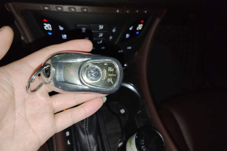Used Buick Envision 2014 28T Four-Wheel Drive Luxury Model Vehicle Key