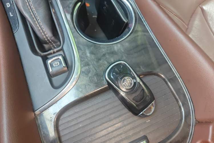 Used Buick Envision 2014 28T Four-Wheel Drive Elite Model Vehicle Key