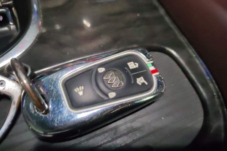 Used Buick Envision 2014 28T Four-Wheel Drive Elite Model Vehicle Key