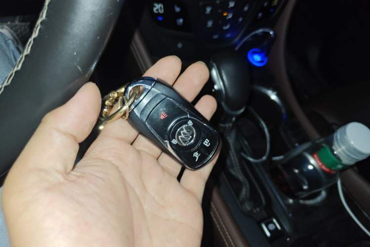 Used Buick Envision 2014 28T Four-Wheel Drive Luxury Model Vehicle Key
