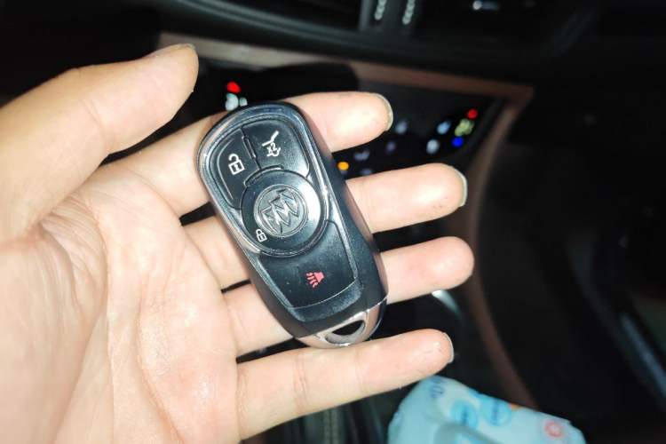 Used Buick Envision 2014 28T Four-Wheel Drive Luxury Model Vehicle Key