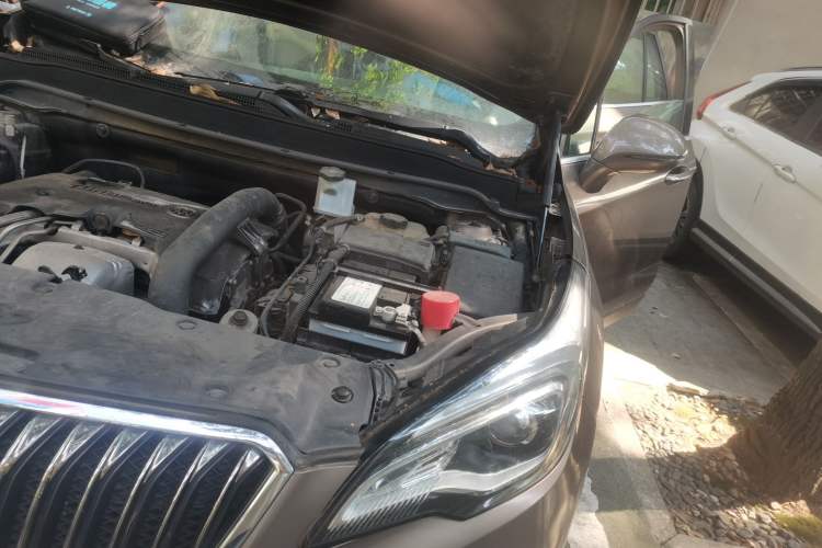 Used Buick Envision 2014 28T Four-Wheel Drive Elite Model Engine Bay Left