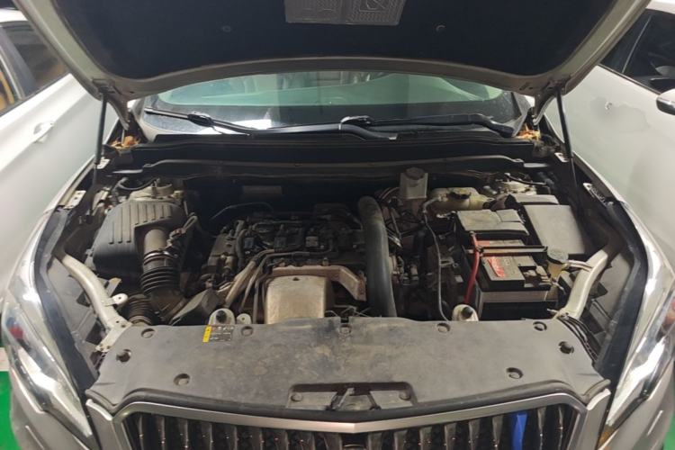 Used Buick Envision 2014 28T All-Wheel-Drive Versatile Sports Flagship Edition Engine Bay