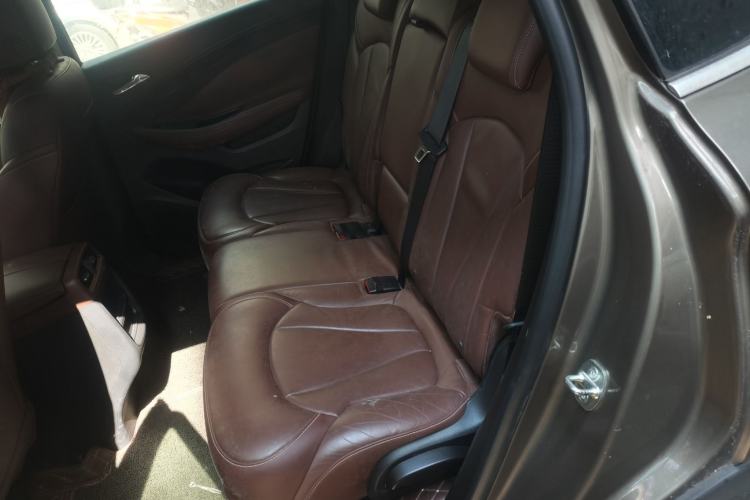 Used Buick Envision 2014 28T Four-Wheel Drive Elite Model Left Rear Seat