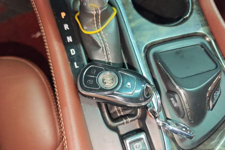 Used Buick Envision 2014 28T All-Wheel-Drive Versatile Sports Flagship Edition Vehicle Key