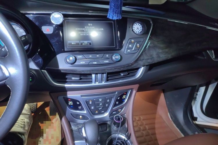 Used Buick Envision 2014 28T Four-Wheel Drive Luxury Model Audio And AC Panel