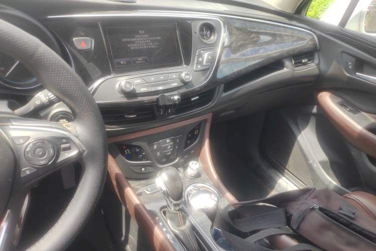 Used Buick Envision 2014 28T Four-Wheel Drive Luxury Model Audio And AC Panel