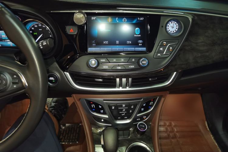 Used Buick Envision 2014 28T Four-Wheel Drive Luxury Model Audio And AC Panel