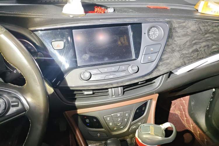 Used Buick Envision 2014 28T Four-Wheel Drive Elite Model Audio And AC Panel