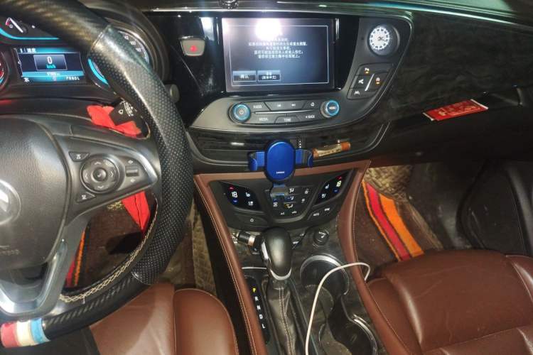 Used Buick Envision 2014 28T Four-Wheel Drive Luxury Model Audio And AC Panel