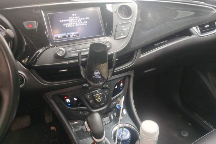 Used Buick Envision 2014 28T Four-Wheel Drive Elite Model Audio And AC Panel