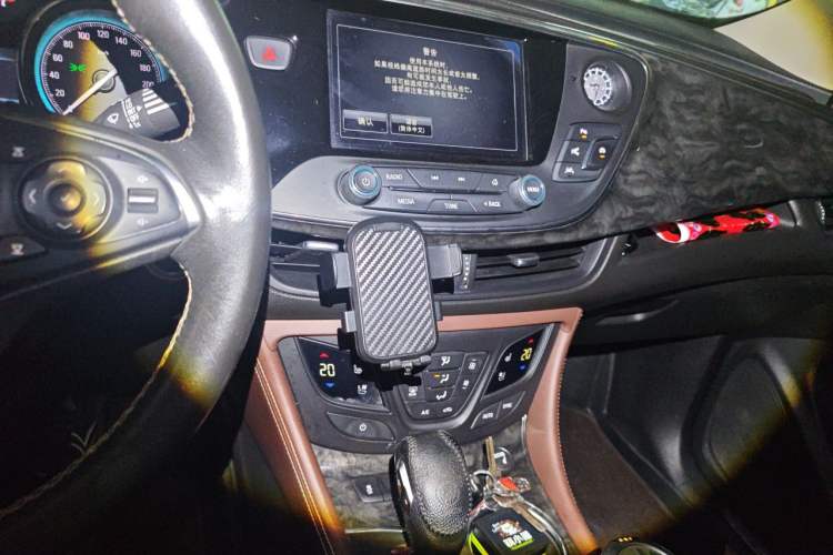 Used Buick Envision 2014 28T Four-Wheel Drive Luxury Model Audio And AC Panel