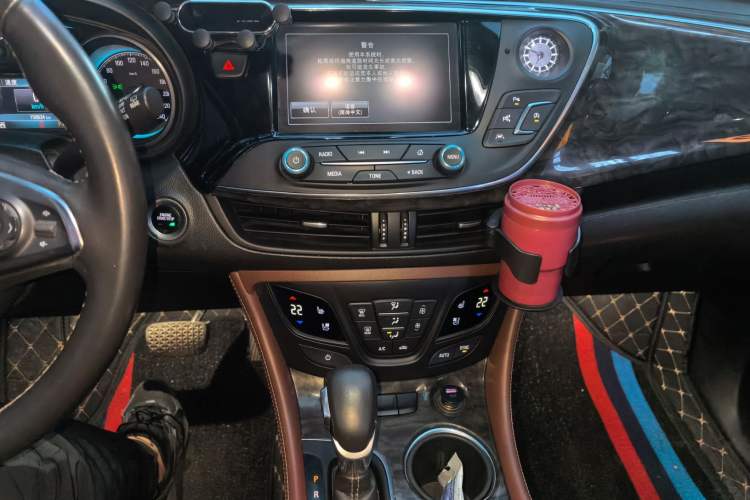 Used Buick Envision 2014 28T Four-Wheel Drive Elite Model Audio And AC Panel
