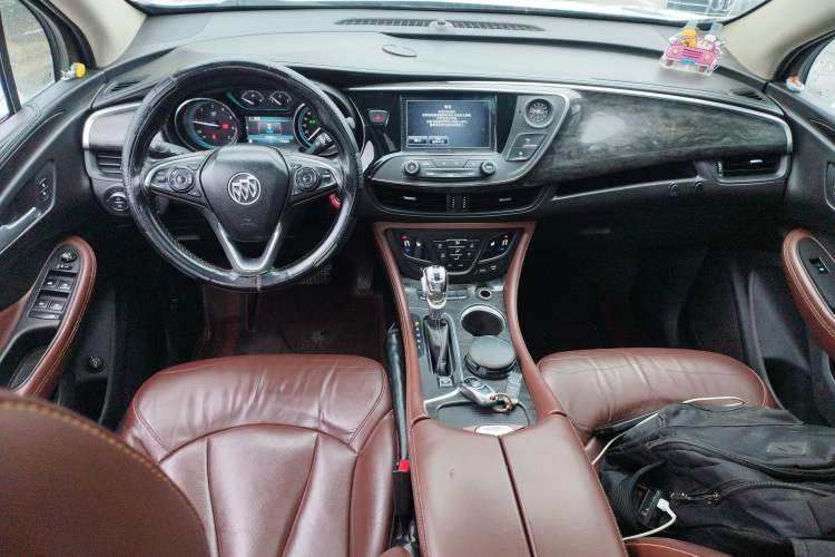 Used Buick Envision 2014 28T Four-Wheel Drive Elite Model Center Console