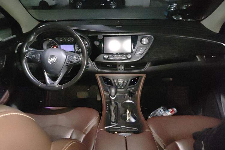 Used Buick Envision 2014 28T Four-Wheel Drive Elite Model Center Console
