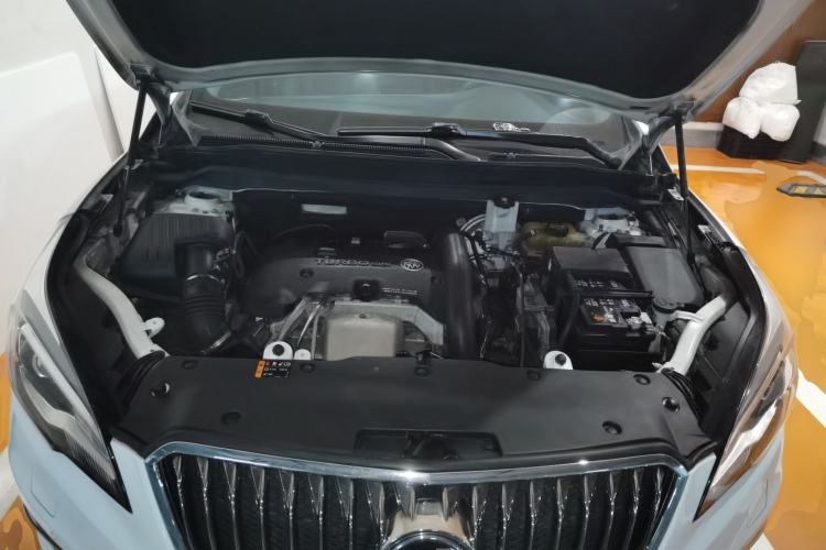 Used Buick Envision 2014 28T Four-Wheel Drive Luxury Model Engine Bay