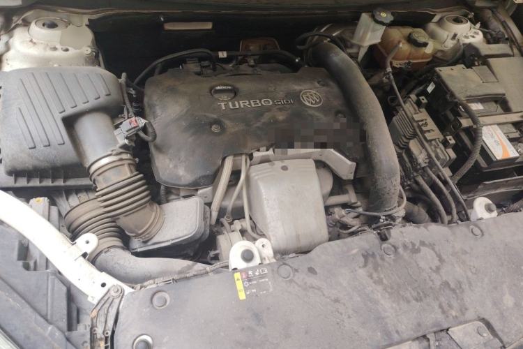 Used Buick Envision 2014 28T Four-Wheel Drive Elite Model Engine Bay