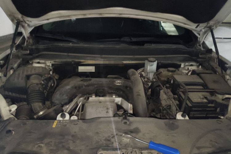 Used Buick Envision 2014 28T Four-Wheel Drive Luxury Model Engine Bay