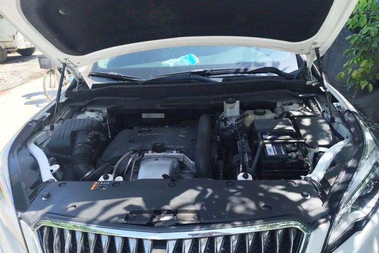 Used Buick Envision 2014 28T Four-Wheel Drive Elite Model Engine Bay