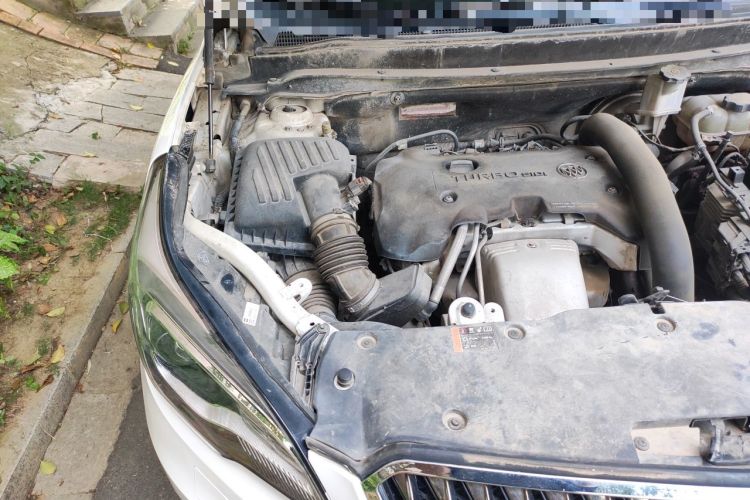 Used Buick Envision 2014 28T All-Wheel-Drive Versatile Sports Flagship Edition Engine Bay Right