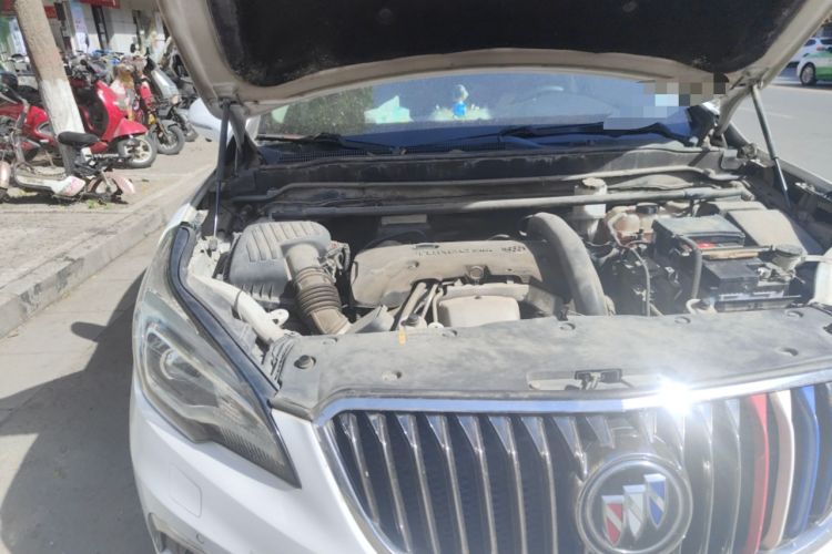 Used Buick Envision 2014 28T Four-Wheel Drive Luxury Model Engine Bay Right