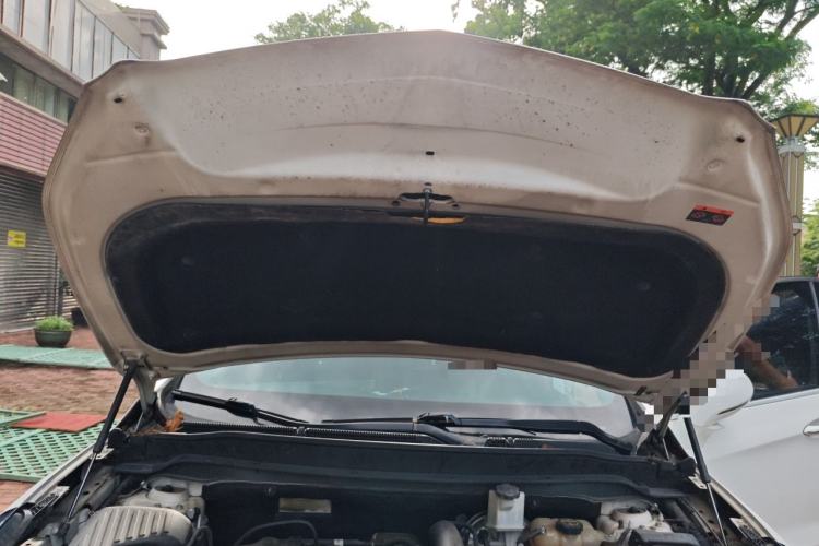 Used Buick Envision 2014 28T Four-Wheel Drive Elite Model Engine Bay