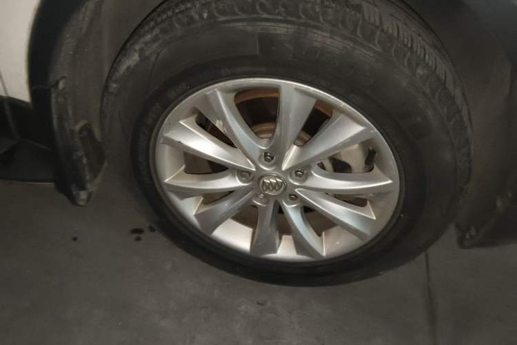 Used Buick Envision 2014 28T Four-Wheel Drive Luxury Model Exterior 7