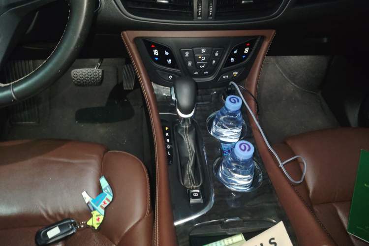 Used Buick Envision 2014 28T Four-Wheel Drive Luxury Model Gear Lever