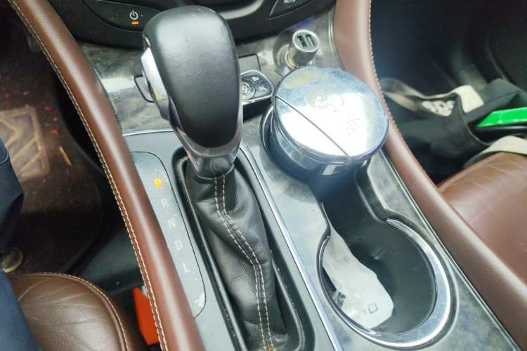 Used Buick Envision 2014 28T Four-Wheel Drive Elite Model Gear Lever