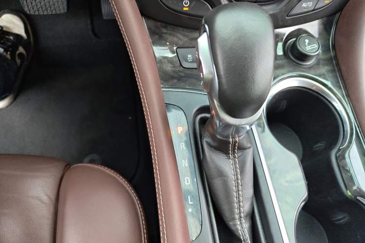 Used Buick Envision 2014 28T Four-Wheel Drive Luxury Model Gear Lever