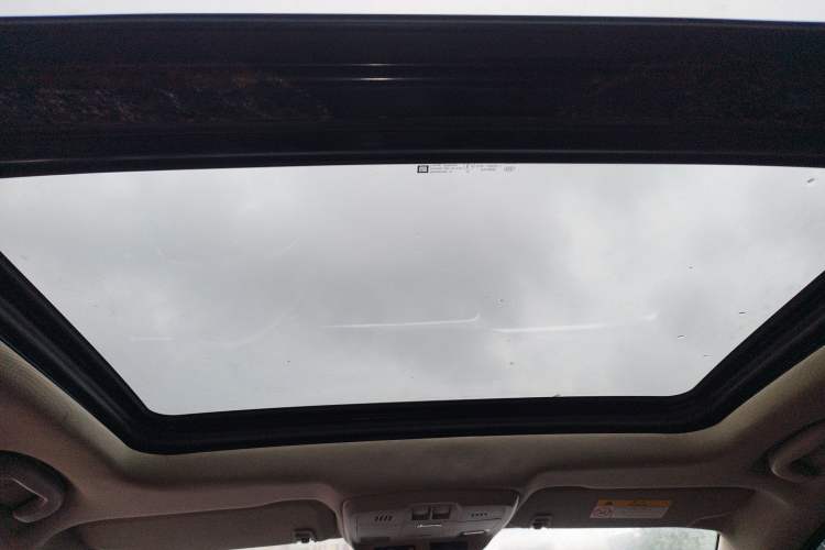 Used Buick Envision 2014 28T Four-Wheel Drive Elite Model Headliner