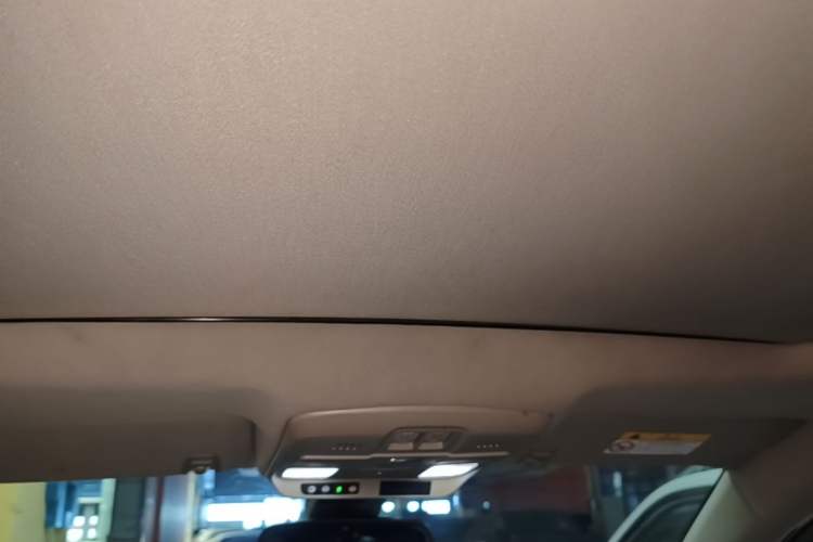 Used Buick Envision 2014 28T Four-Wheel Drive Luxury Model Headliner