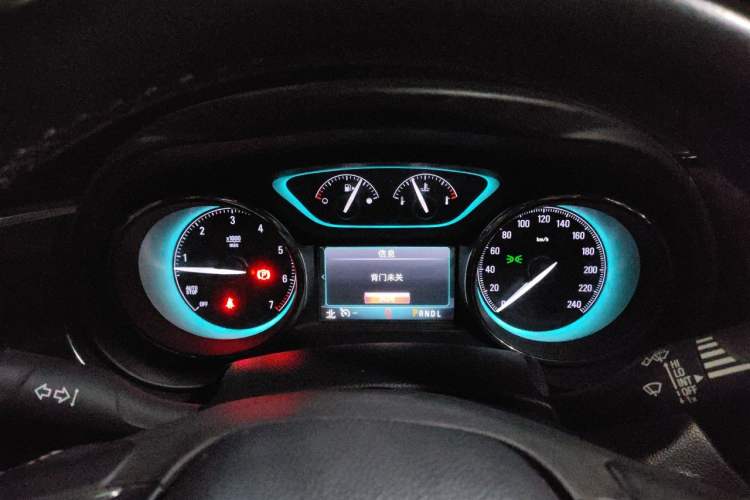 Used Buick Envision 2014 28T Four-Wheel Drive Elite Model Instrument Cluster