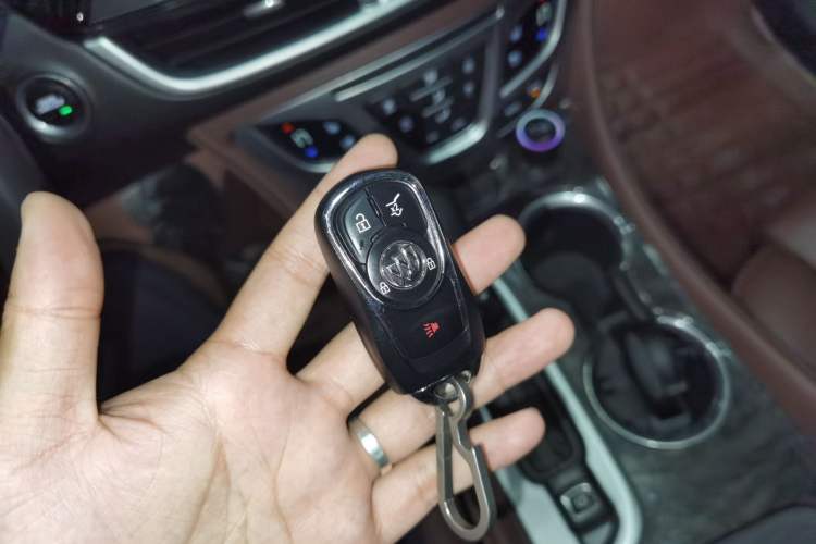 Used Buick Envision 2014 28T Four-Wheel Drive Luxury Model Interior 1