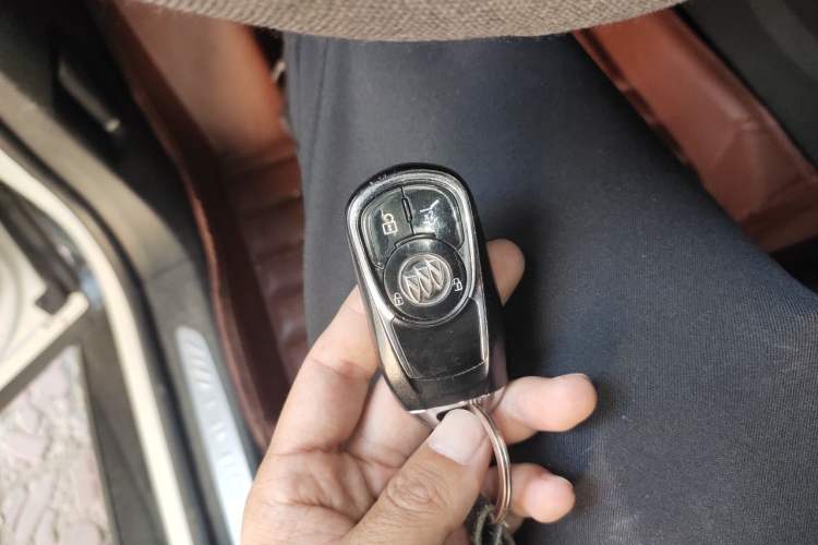 Used Buick Envision 2014 28T Four-Wheel Drive Luxury Model Interior 1