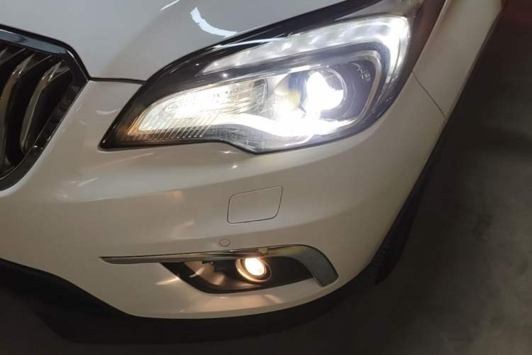 Used Buick Envision 2014 28T Four-Wheel Drive Luxury Model Left Front Headlight