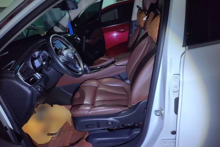 Used Buick Envision 2014 28T Four-Wheel Drive Luxury Model Left Front Seat