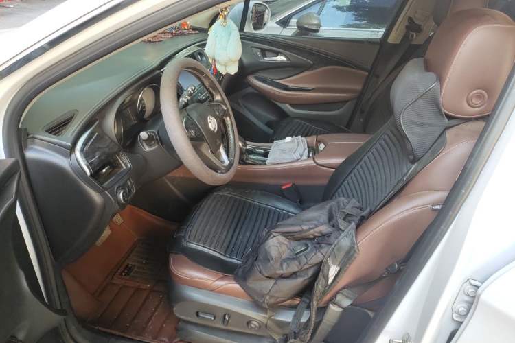 Used Buick Envision 2014 28T Four-Wheel Drive Luxury Model Left Front Seat