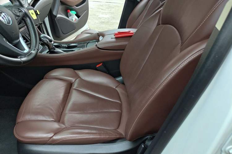 Used Buick Envision 2014 28T Four-Wheel Drive Luxury Model Left Front Seat