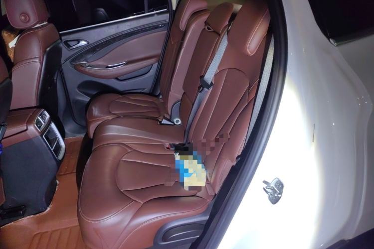 Used Buick Envision 2014 28T Four-Wheel Drive Luxury Model Left Rear Seat