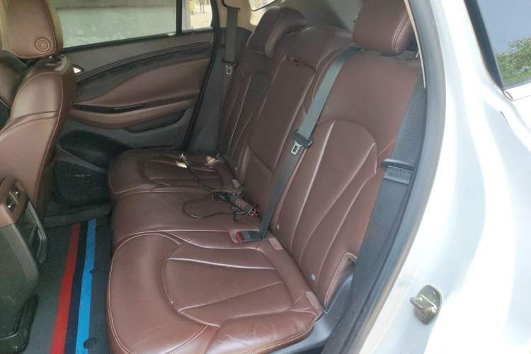 Used Buick Envision 2014 28T All-Wheel-Drive Versatile Sports Flagship Edition Left Rear Seat