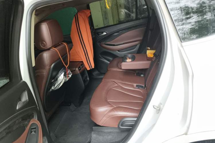 Used Buick Envision 2014 28T Four-Wheel Drive All-Terrain Flagship Edition Left Rear Seat