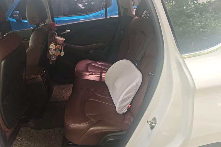 Used Buick Envision 2014 28T Four-Wheel Drive Luxury Model Left Rear Seat
