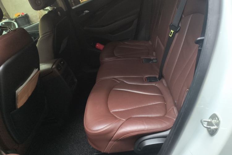 Used Buick Envision 2014 28T All-Wheel-Drive Versatile Sports Flagship Edition Left Rear Seat